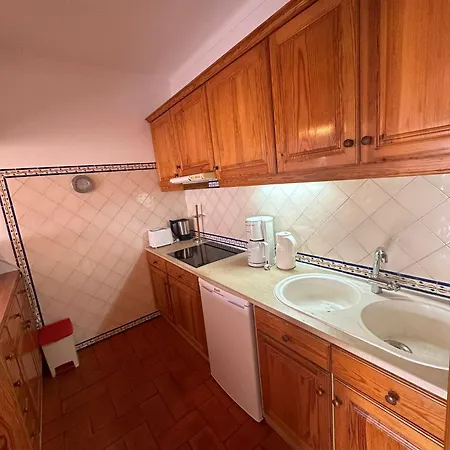 Alta Oura Apartment *